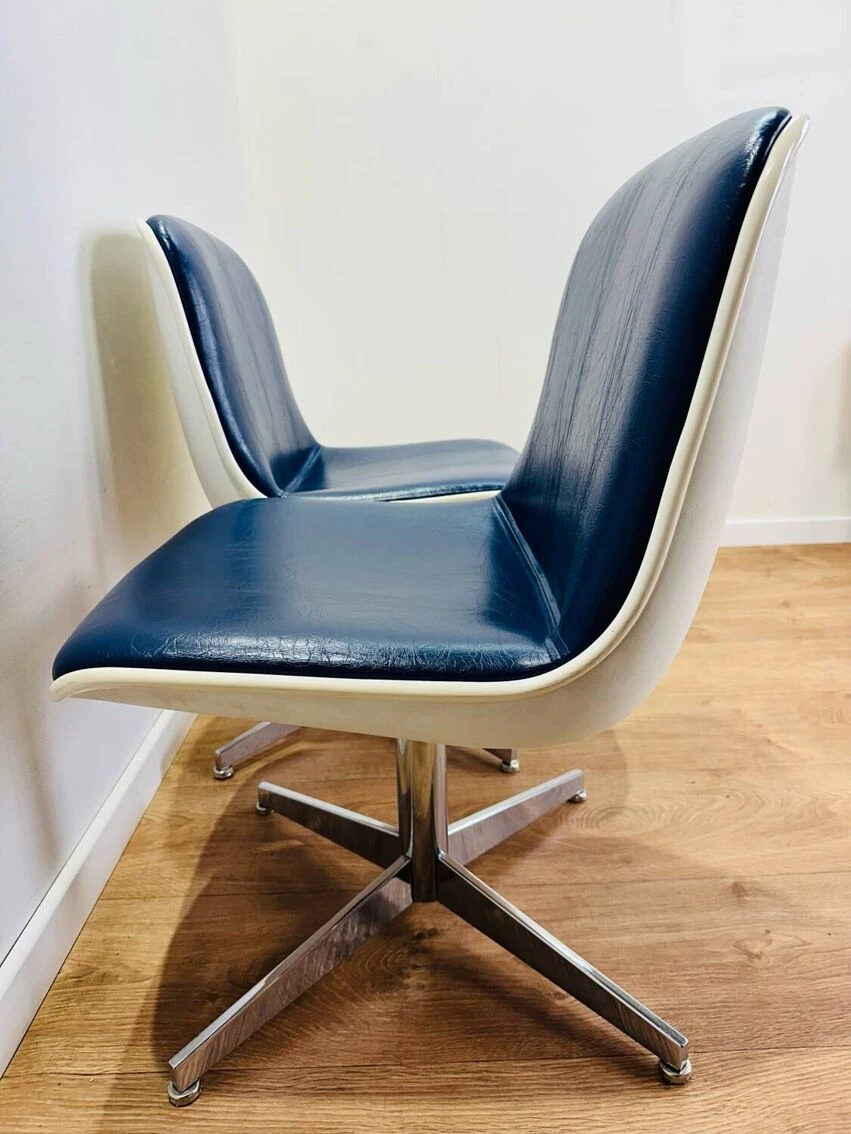 2 Strafor Chairs - Image 4