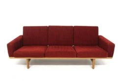 Scandinavian Sofa "GE-236", Hans J. Wegner, Getama, Denmark, 1960