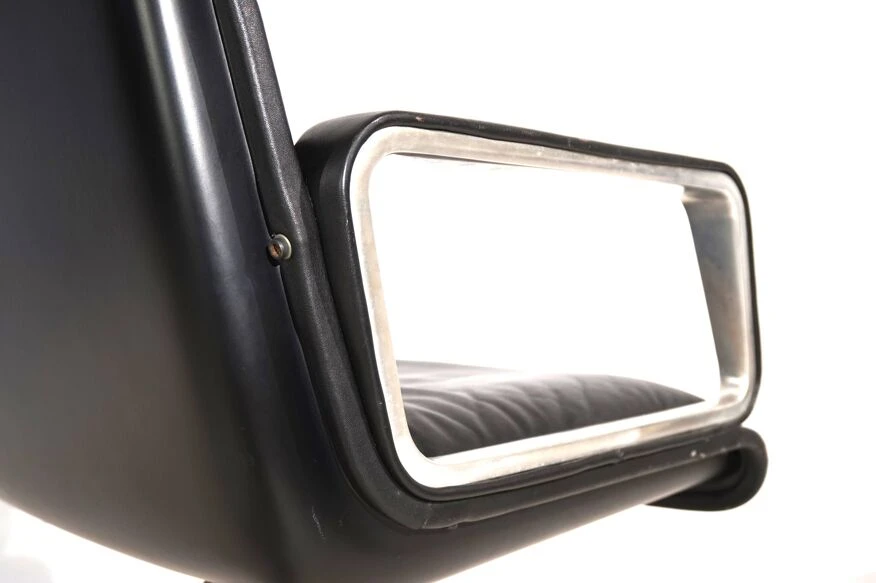 Wilkhahn Delta Leather Dining Room / Conference Chair By Delta Design - Image 3