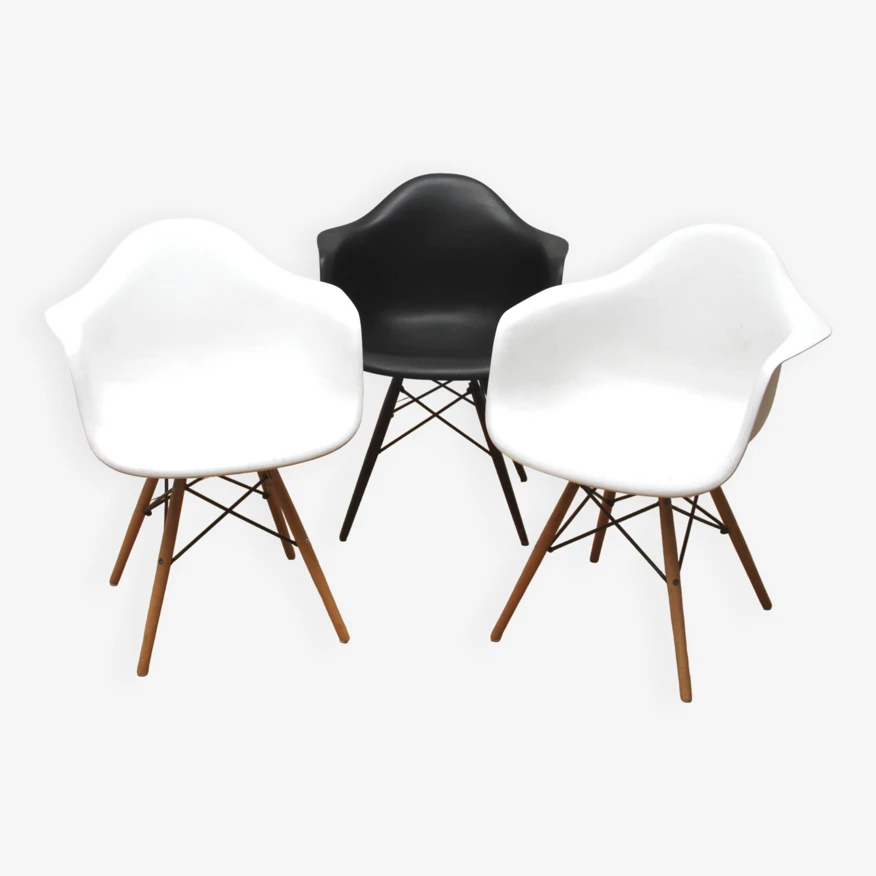 Suite Of 3 Designer Chairs - Image 3