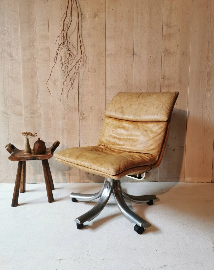 Swivel Leather Armchair - Image 4