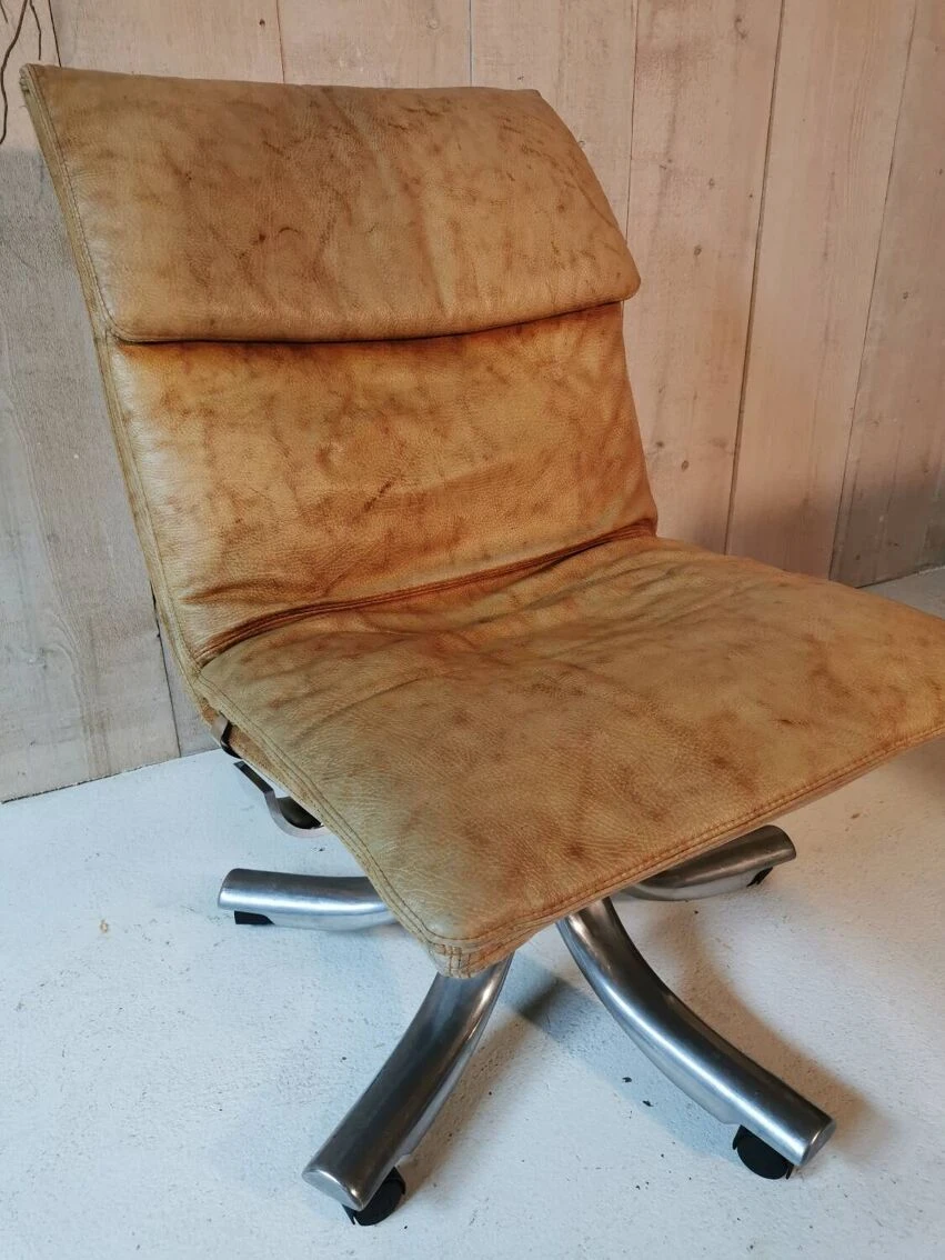 Swivel Leather Armchair - Image 20