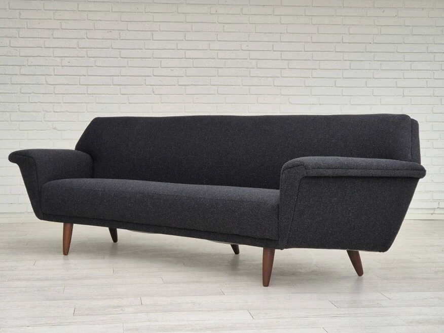 1960s, Danish Design By Georg Thams For Vejen Polstermøbelfabrik, Reupholstered 3 Seater Sofa. - Image 15