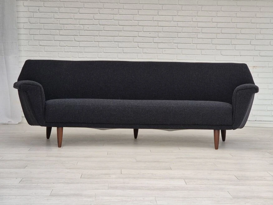 1960s, Danish Design By Georg Thams For Vejen Polstermøbelfabrik, Reupholstered 3 Seater Sofa. - Image 2